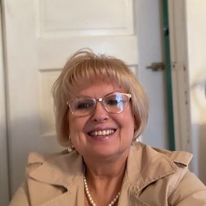 Meet your Posher, Cinthia